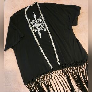 Love Tree Happens black short sleeve fringe cover